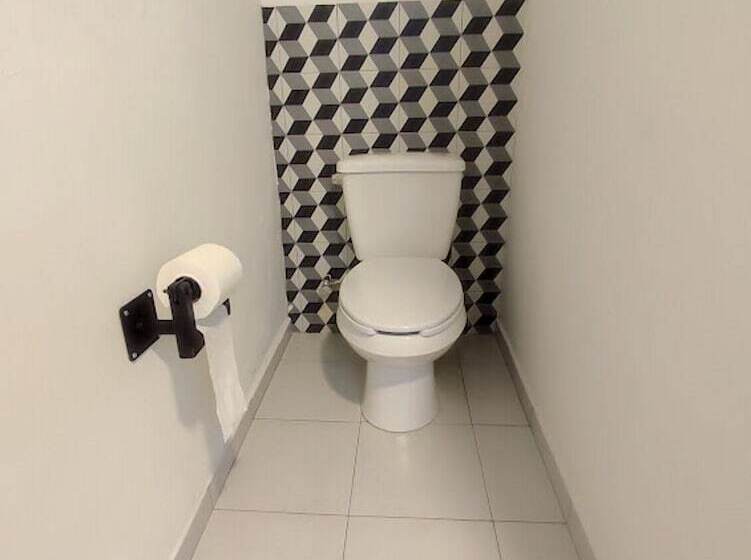 پانسیون El Salto De Camela Hostal