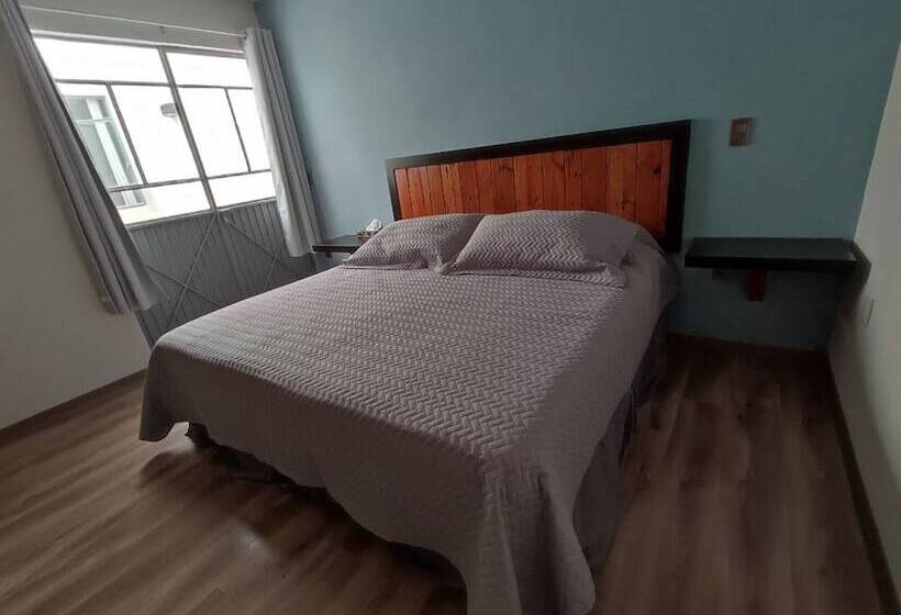 پانسیون El Salto De Camela Hostal