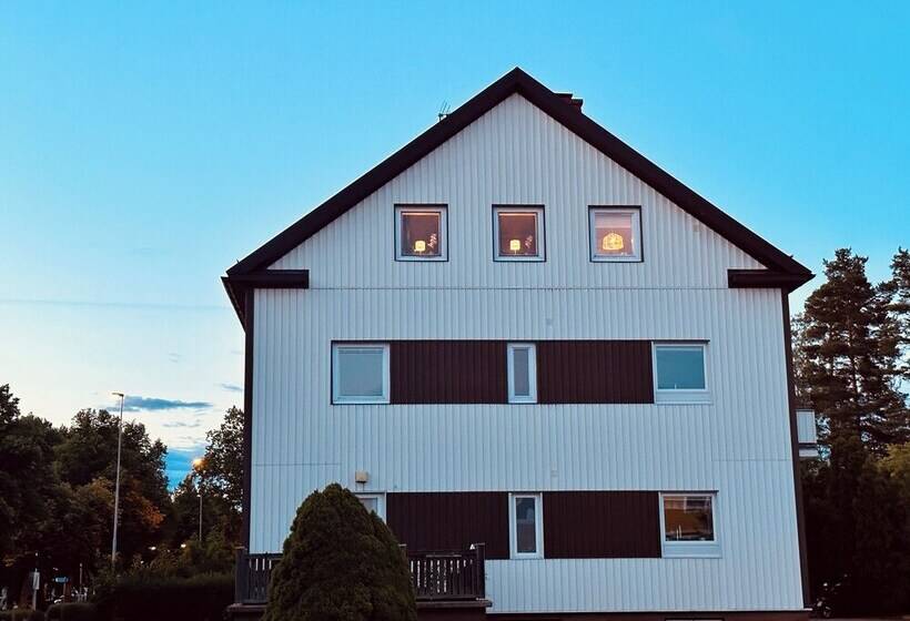 مبيت وإفطار Pensionat Prinshöjden   Home