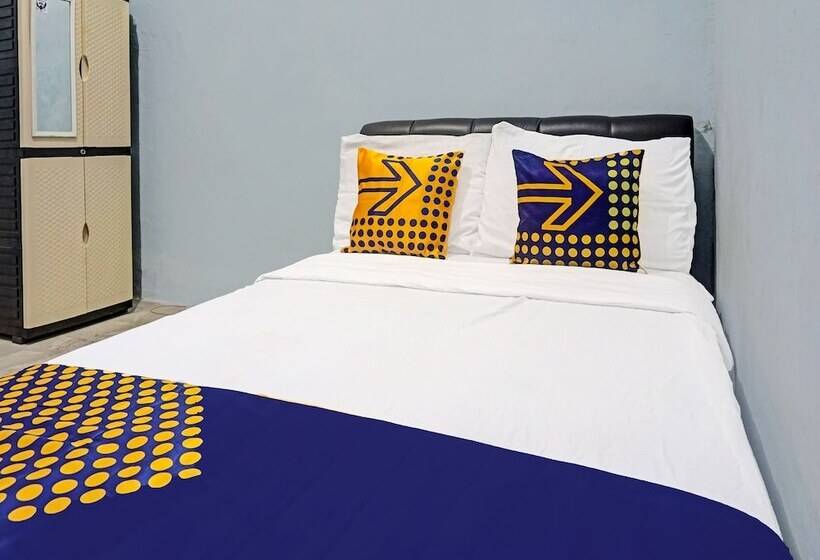 فندق Spot On 91600 Syariah Army Kost & Homestay
