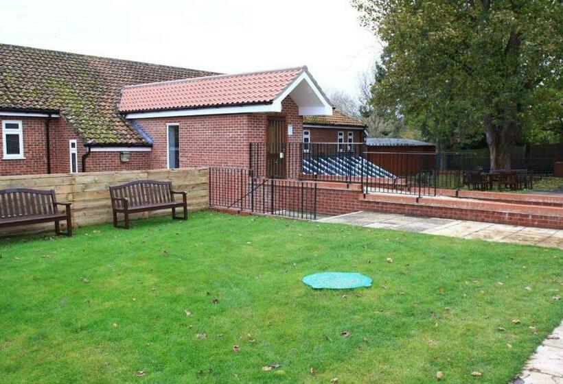 فندق Elmham House   Pilgrim