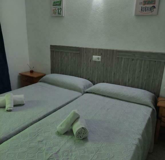 פנסיון Hostal Restaurante Bar Cafeteria La Melchora