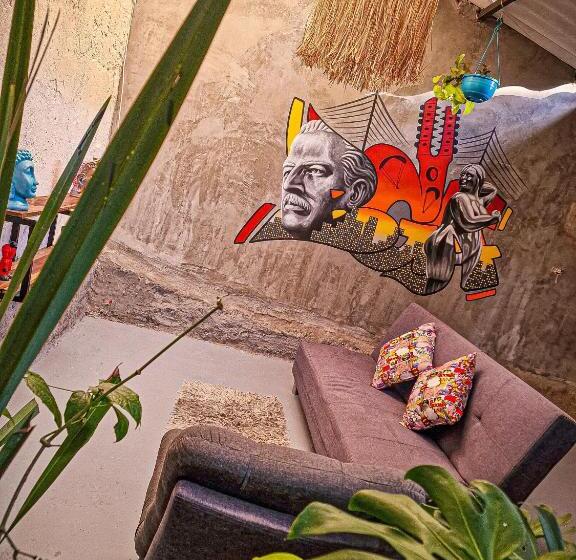 پانسیون Urban Hostal Bar