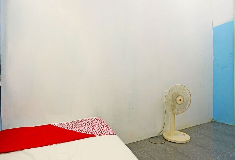 هتل Spot On 91591 Rafika Homestay Syariah