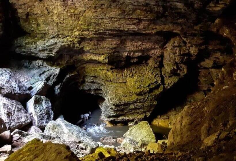 مبيت وإفطار Al Picchio Verde A.p.s