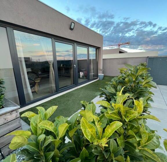Jacuzzi Home
