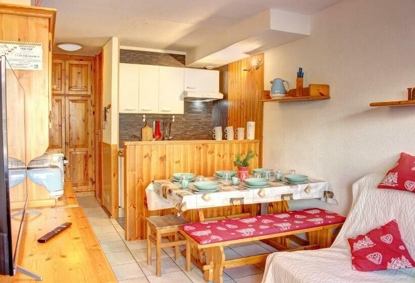 Marcolski Home Schuss 1