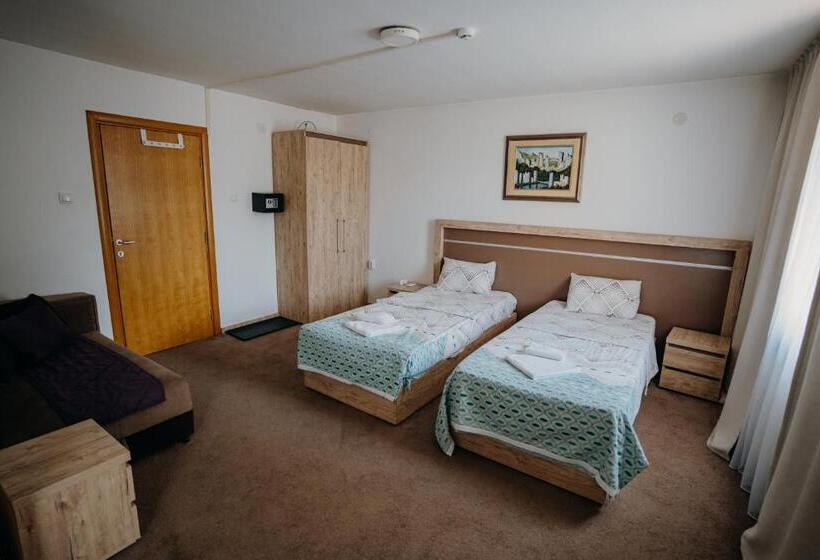 Gros Hotel   Leskovac