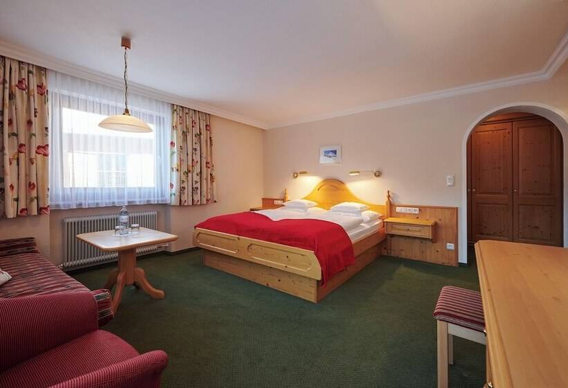 هتل Appartement Roggal