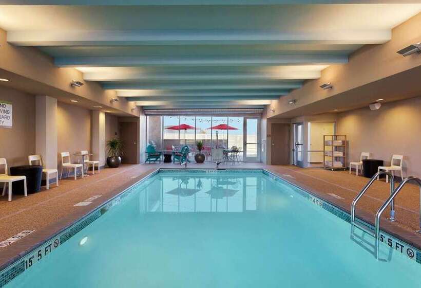 هتل Home2 Suites By Hilton Baltimore / Aberdeen, Md