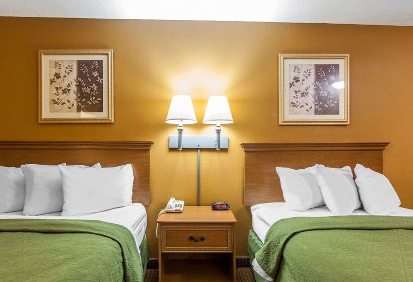 호텔 Quality Inn & Suites