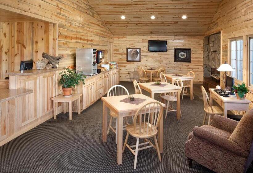 هتل Rock Crest Lodge And Cabins