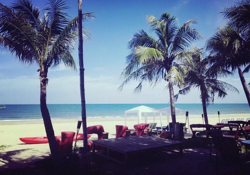 Jack Beach Resort