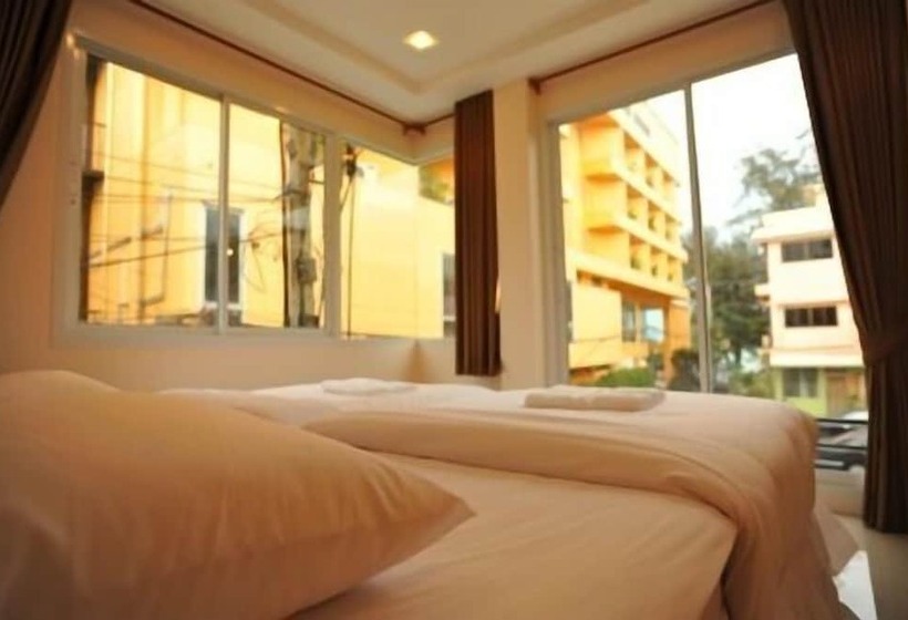 Magic House Hostel