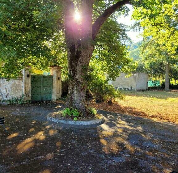 Le Manoir Paradi