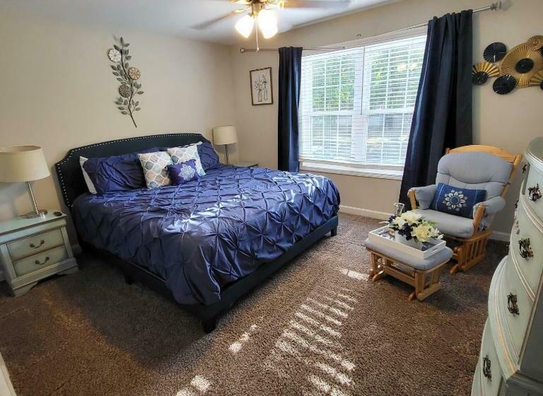 Kannapolis Elegant Townhouse   Pet Friendly