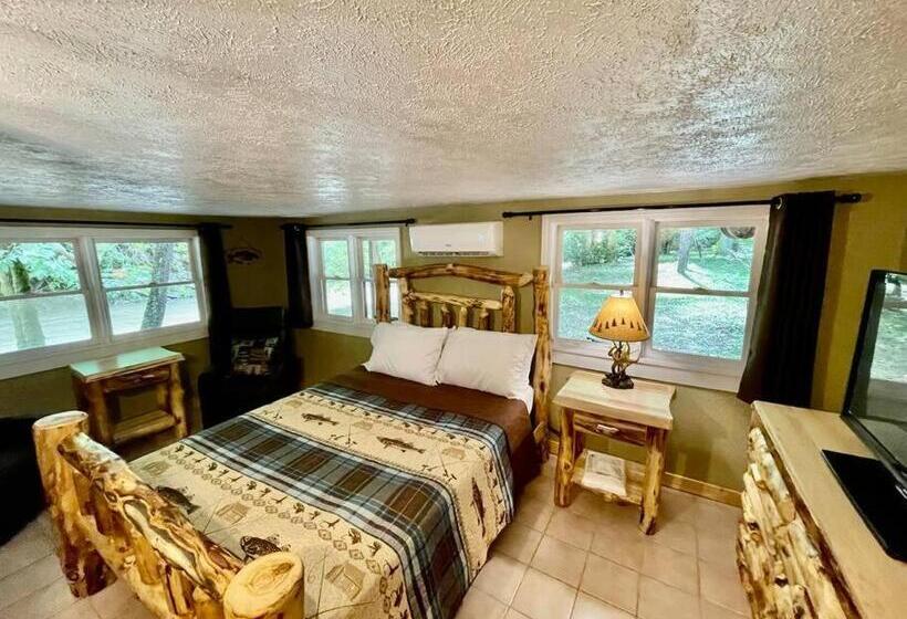 Cozy Creekside Cabin  35m To Boone