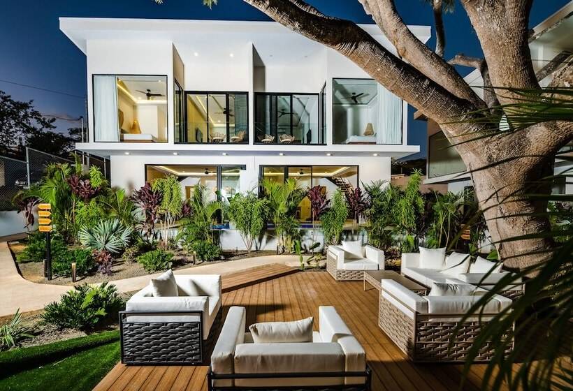 The Mvillas With Exclusive Beach Club Access