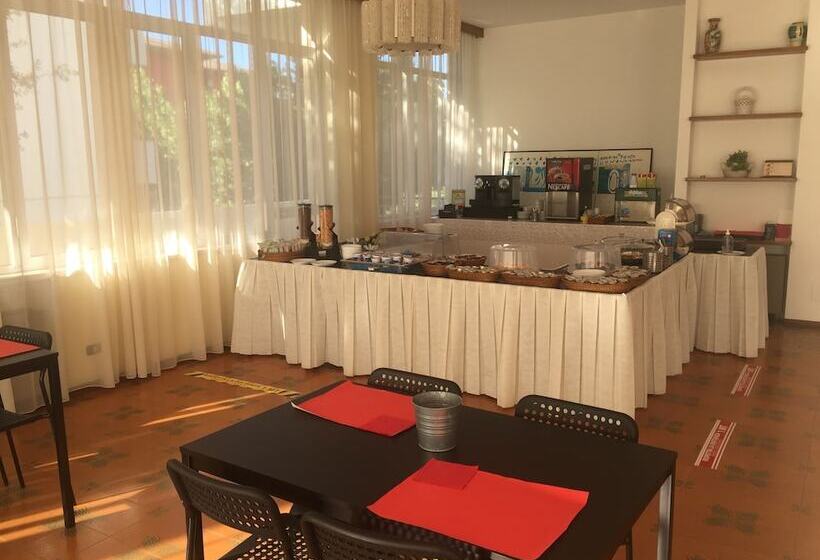 هتل B&b Avana