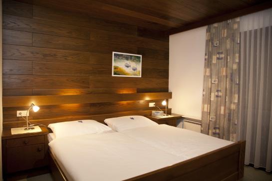 مبيت وإفطار Frühstückspension-gästehaus Banella