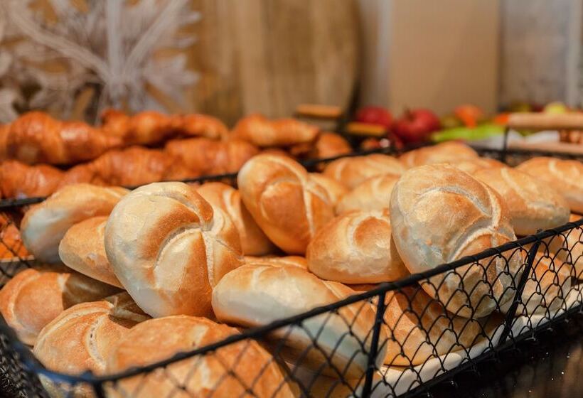 فندق Harteluk Joure