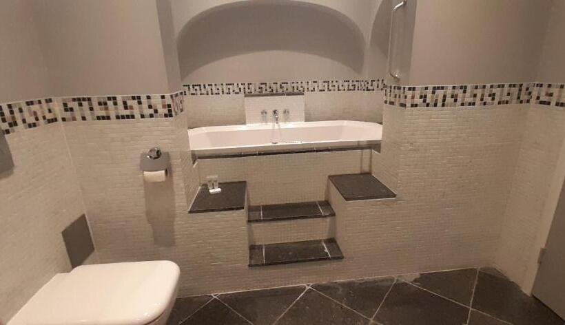 فندق Harteluk Joure