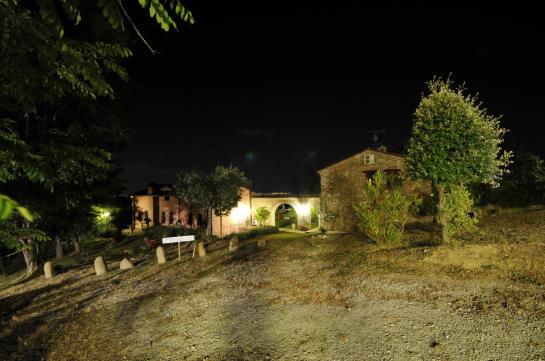 فندق I Quattro Passeri Country House