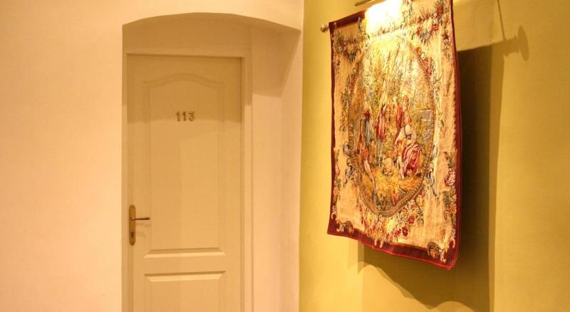 هتل Pertschy Palais