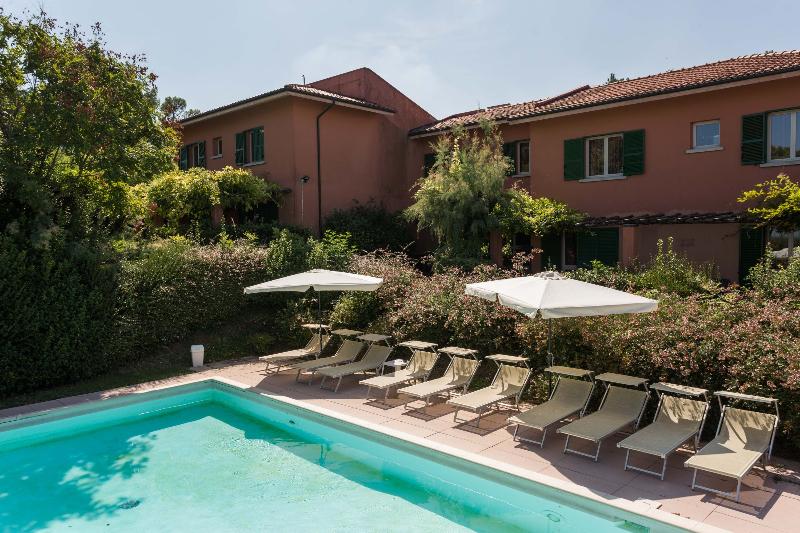 هتل Residenze Al Colle Dei Pini