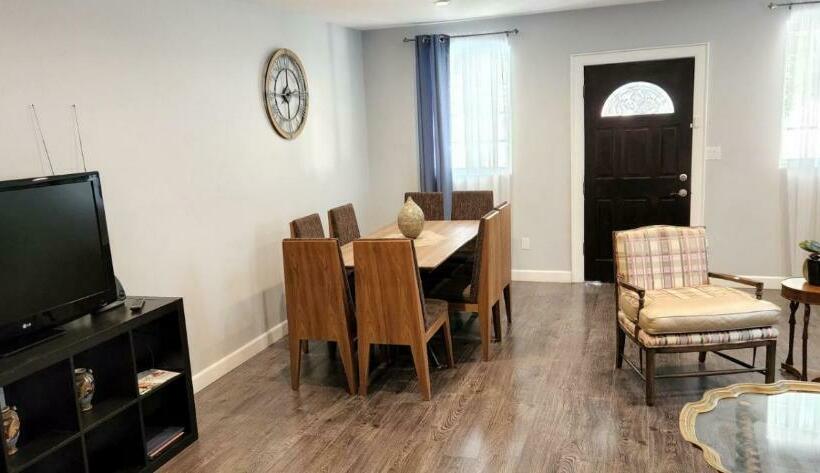 Gateway At Eagle Rock, La  Sleeps 6