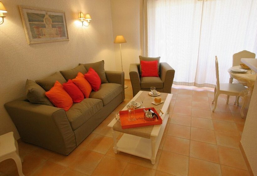 בית מלון כפרי Résidence Lagrange Vacances Les Bastides Des Chaumettes