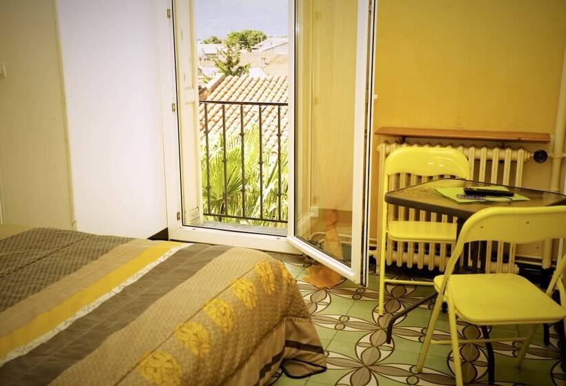 Отель Le Centre