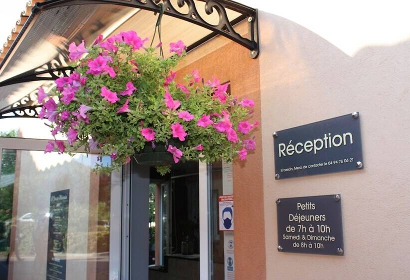 ホテル Le Clos Des Médiévales