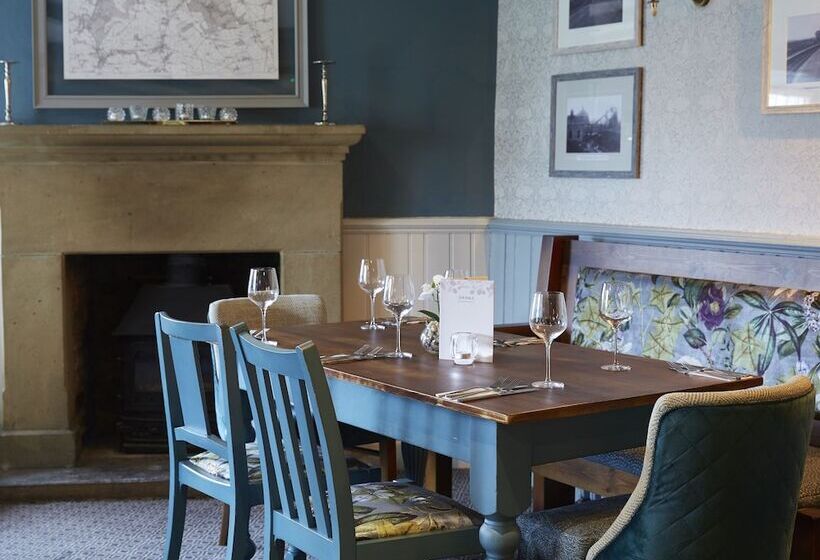 בית מלון כפרי Ravensworth Arms By Chef & Brewer Collection