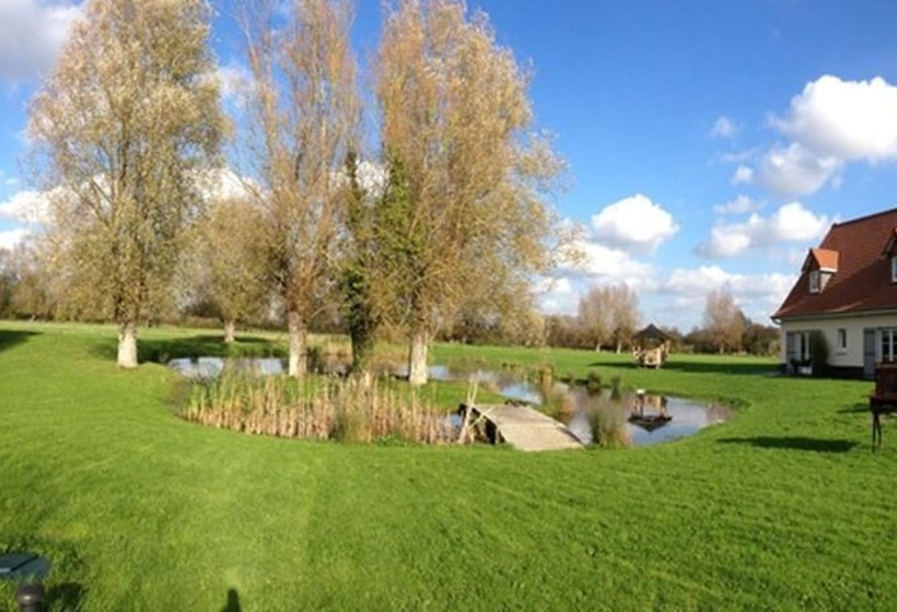 בית מלון כפרי Spa Les Saules