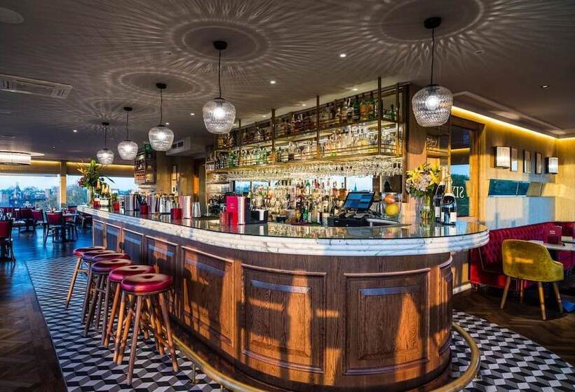 The Varsity Hotel & Spa