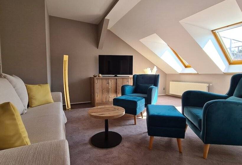 هتل Zum Leineweber