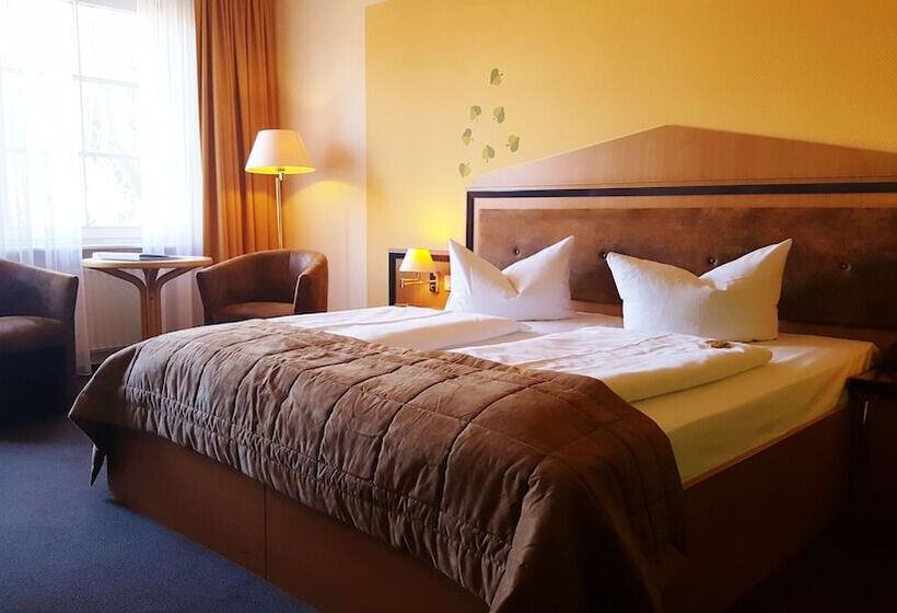 هتل Zum Leineweber