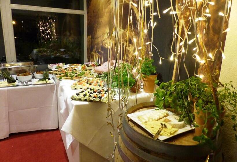 فندق & Restaurant ,,zur Alten Oder In Frankfurt Oder