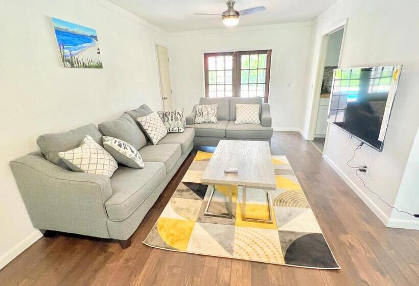 Dream Vacation Home W Heated Pool Close To Beaches Clearwater St Pete Sleeps 14