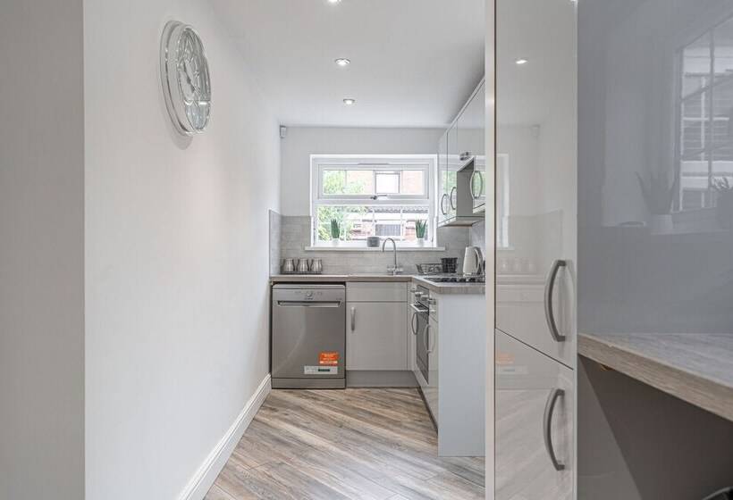 Tanna Estates   George Street House