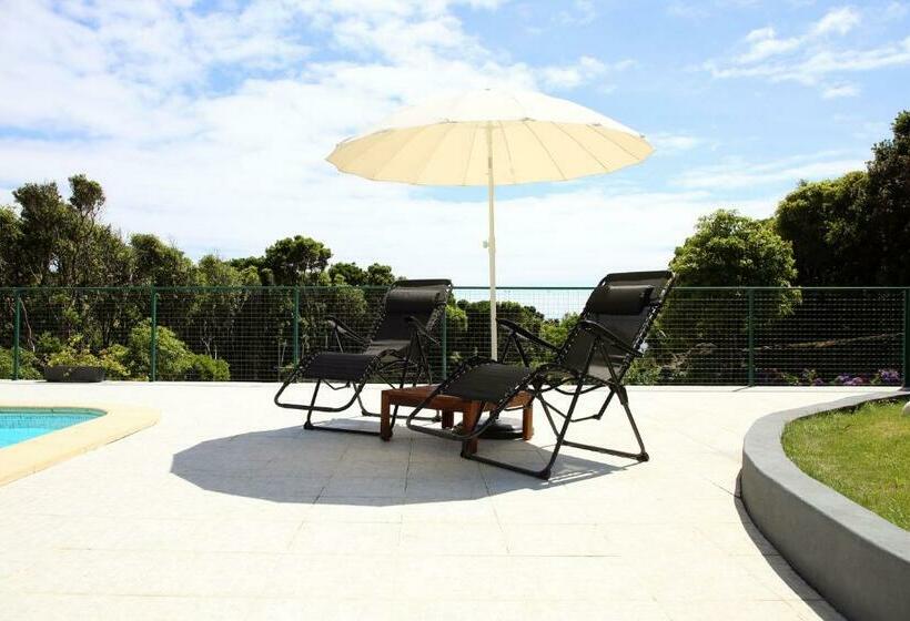 Villa Capelinhos