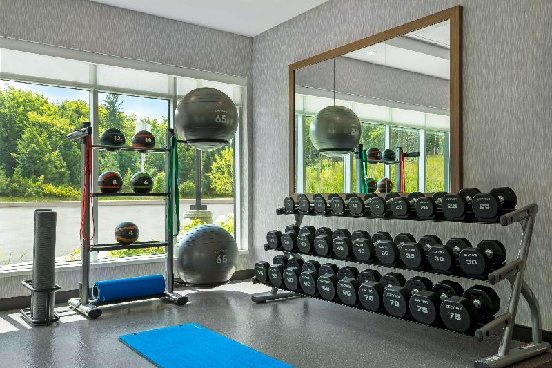 בית מלון כפרי Home2 Suites By Hilton Huntsville