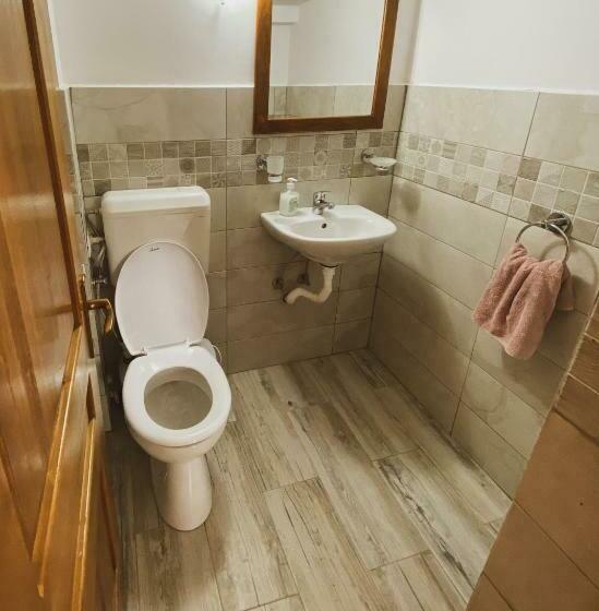 بنسيون Casa Cu Vitralii