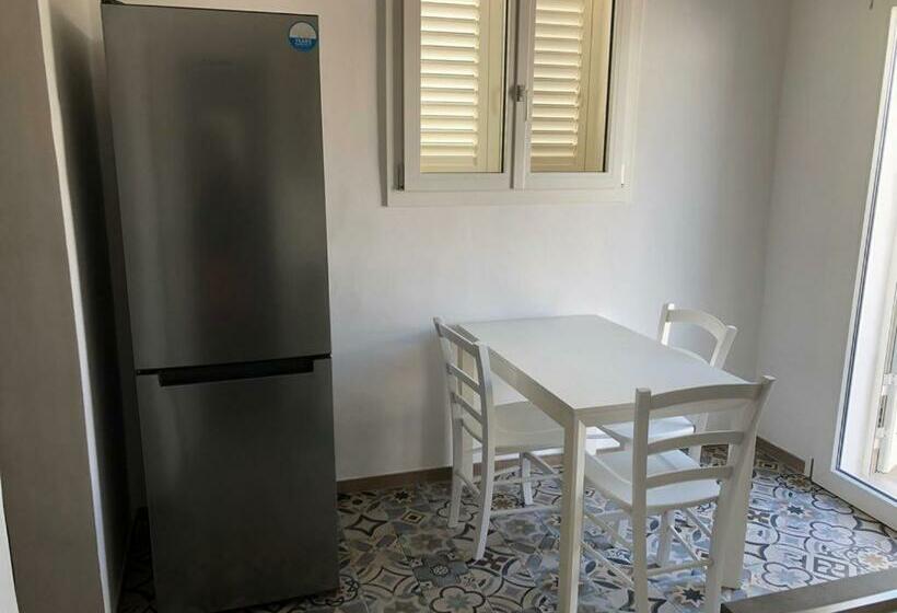 Deliziosa Casa Vacanze Con Giardino 4 Posti Letto