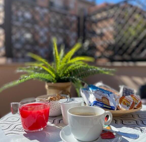 تختخواب و صبحانه Pit Stop Ciampino Station