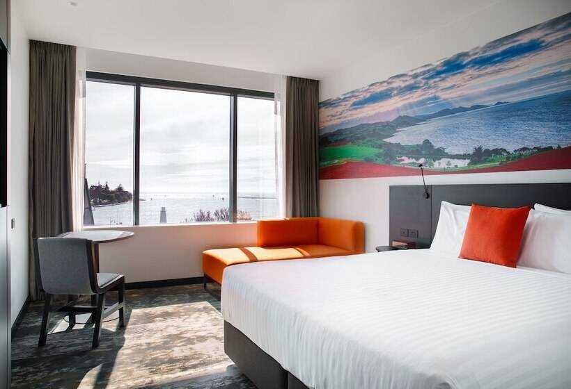 Novotel Devonport