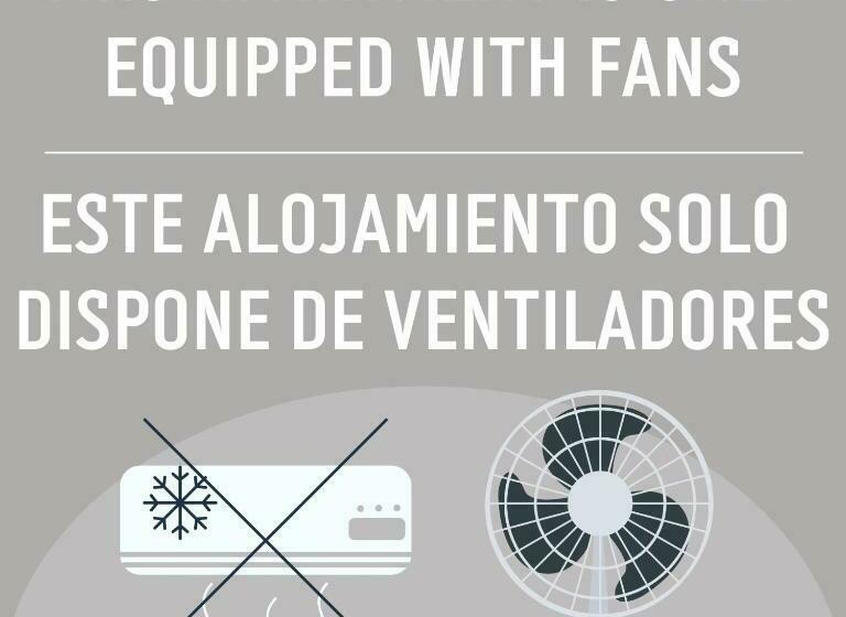 پانسیون Az The Old Town Hostel   Coliving