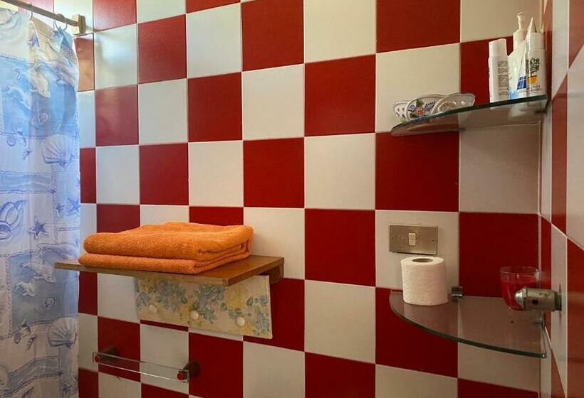 פנסיון Camera Con Vista