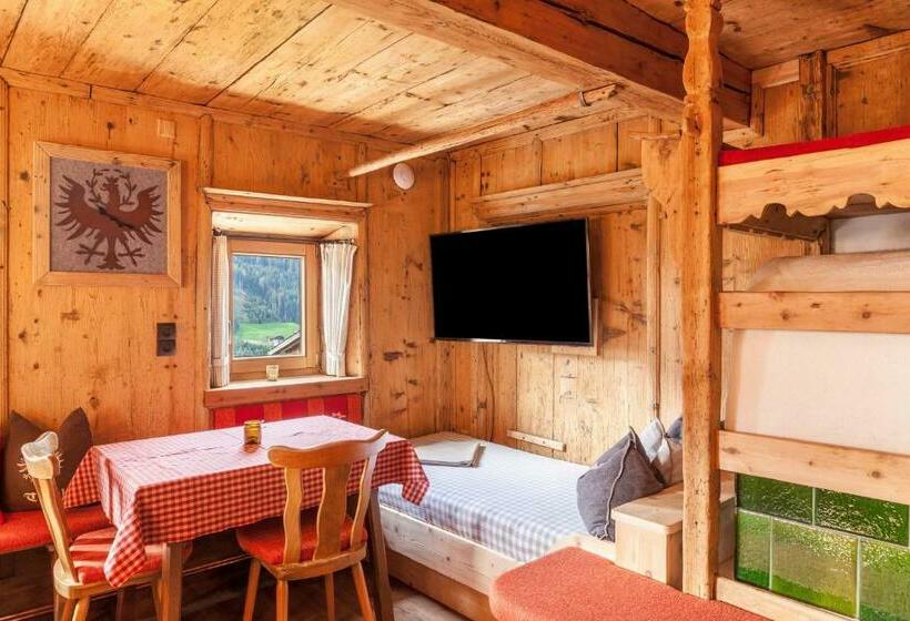 Neuhaus Alm